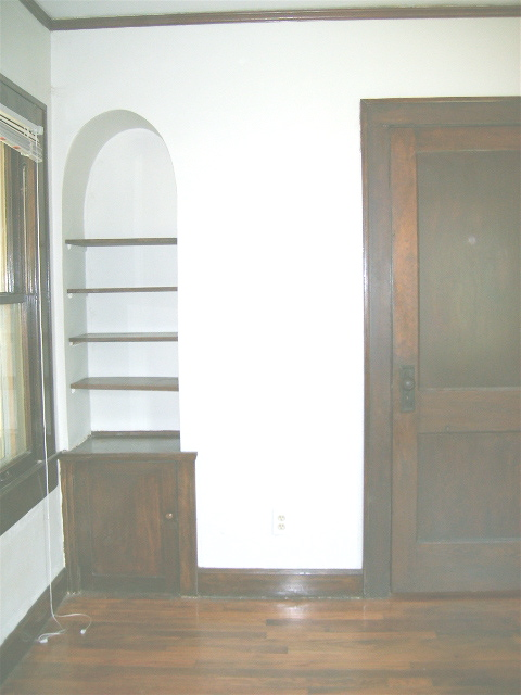 1207 N Keystone Ave #1207 - Photo 2 of 20