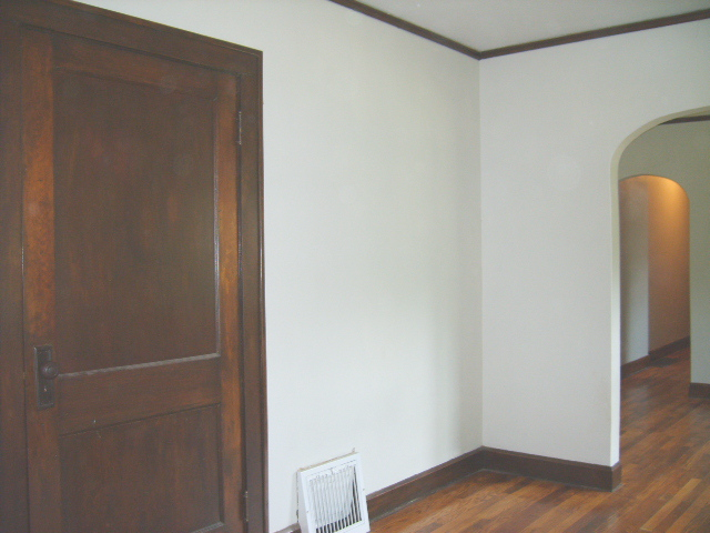1207 N Keystone Ave #1207 - Photo 3 of 20