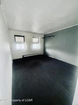 738 N Manhattan Ct - Photo 2 of 8