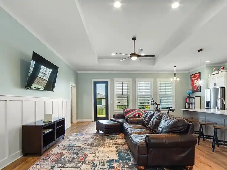 3885 Heartwood St - Photo 2 of 7