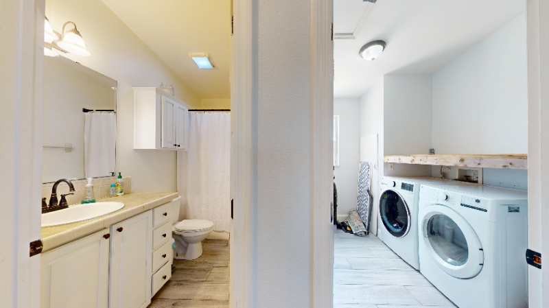 31167 Avenue G - Photo 7 of 12