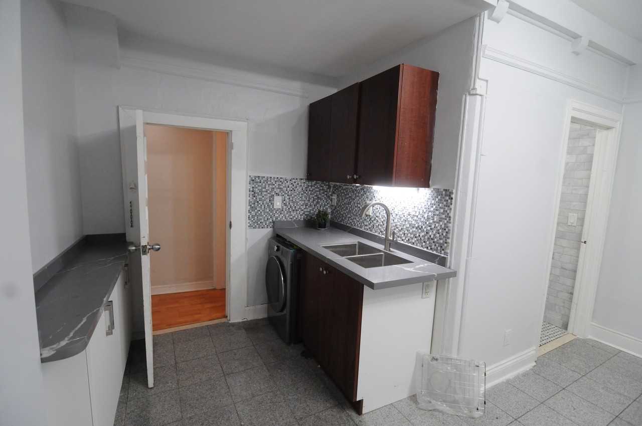 332 Euclid Avenue Unit 1 - Photo 3 of 10