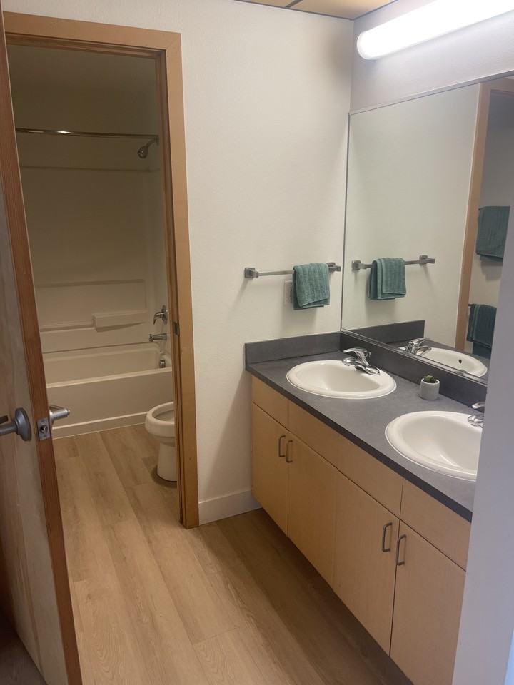 University Lofts - Photo 6 of 9