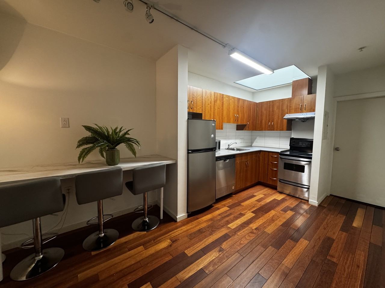 440 Richards Street #201 - Photo 6 of 14