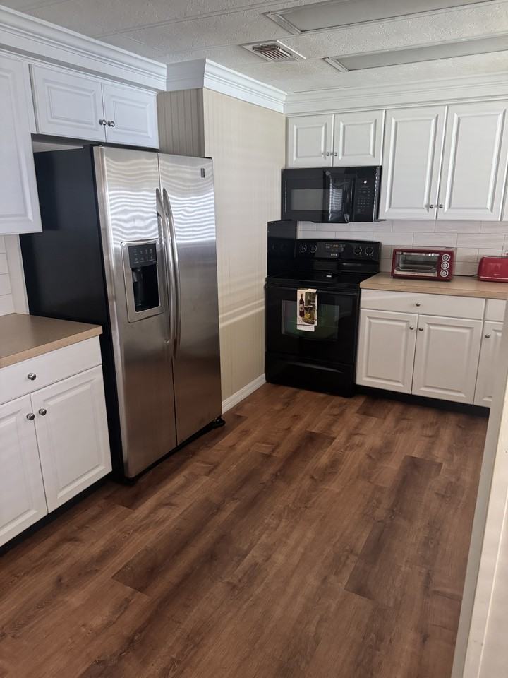 1045 Great Lakes Dr #NA - Photo 3 of 15