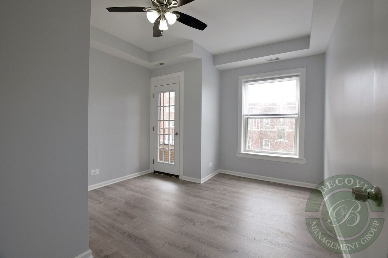 7451 N Greenview Ave #313 - Photo 4 of 12