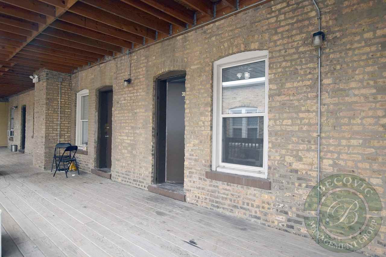 7451 N Greenview Ave #313 - Photo 7 of 12