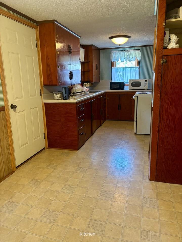 1062 College Ave #NA - Photo 2 of 14