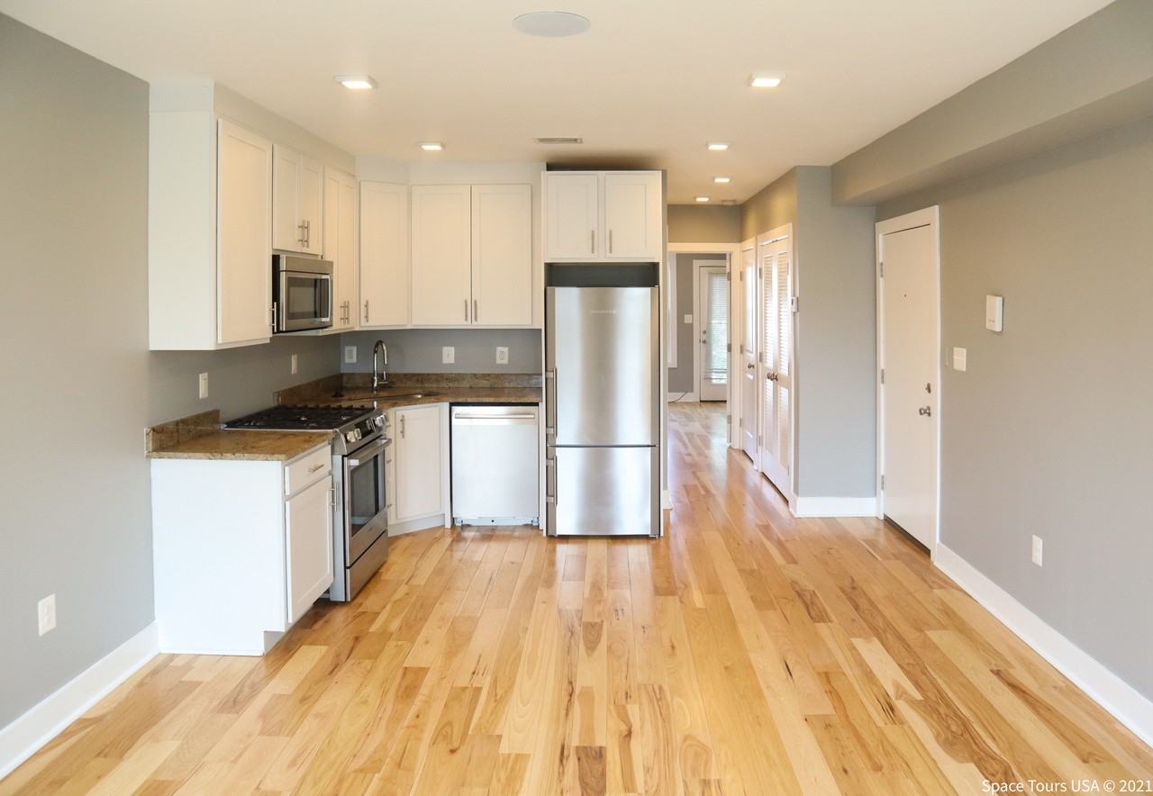 1152 Oates Street Northeast #3C