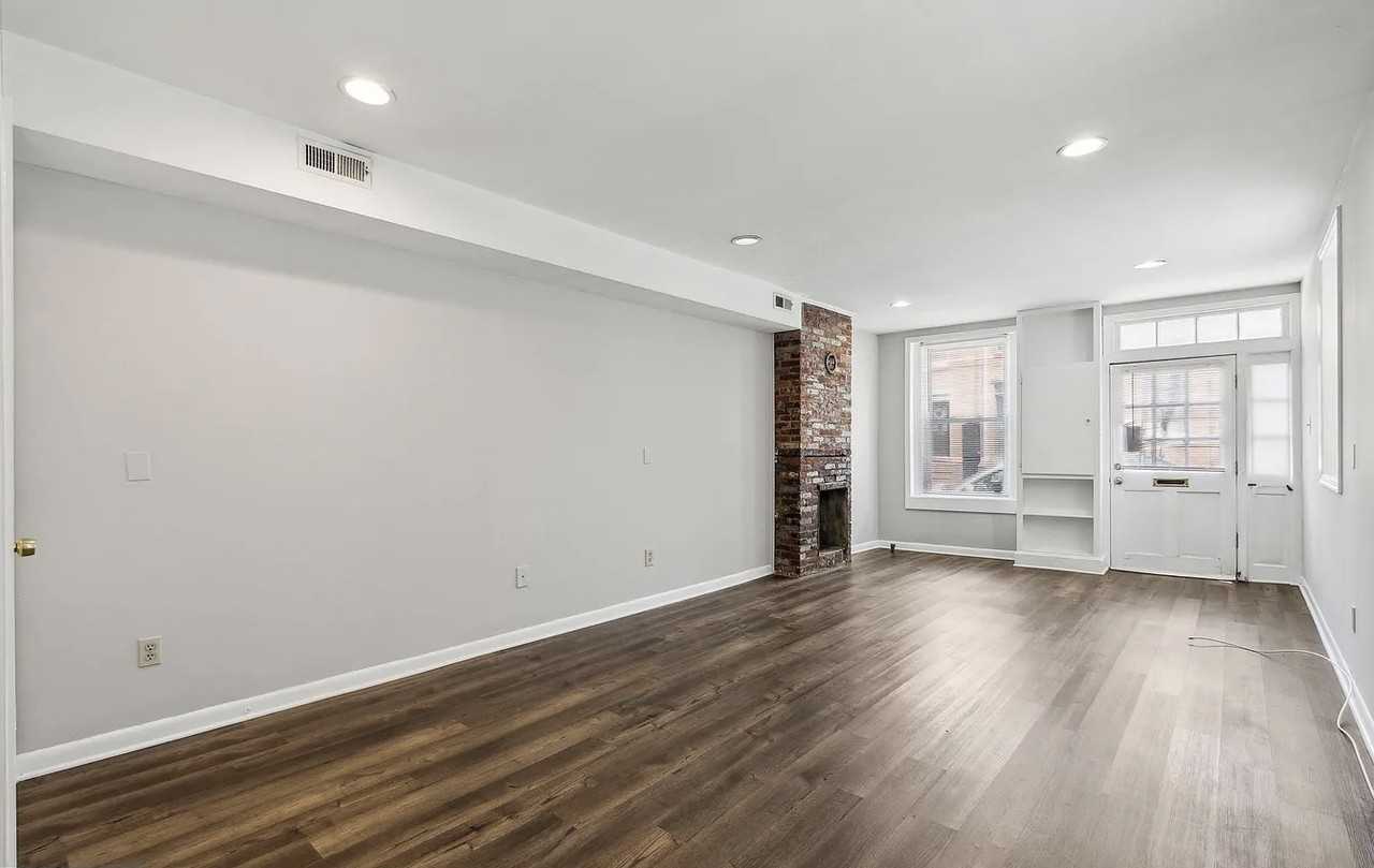 11 W Cross St #1 - Photo 7 of 10