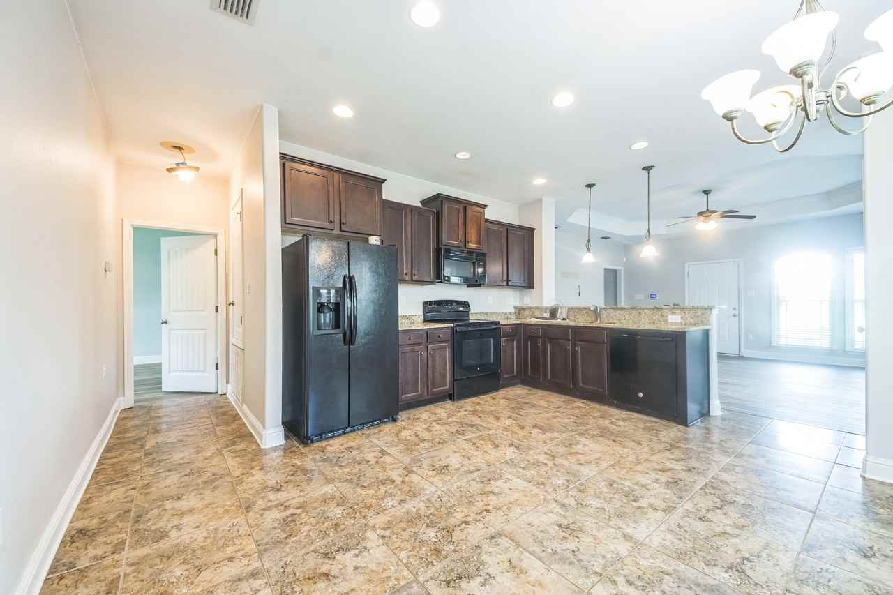 14137 Waterford Cir #NA - Photo 3 of 18