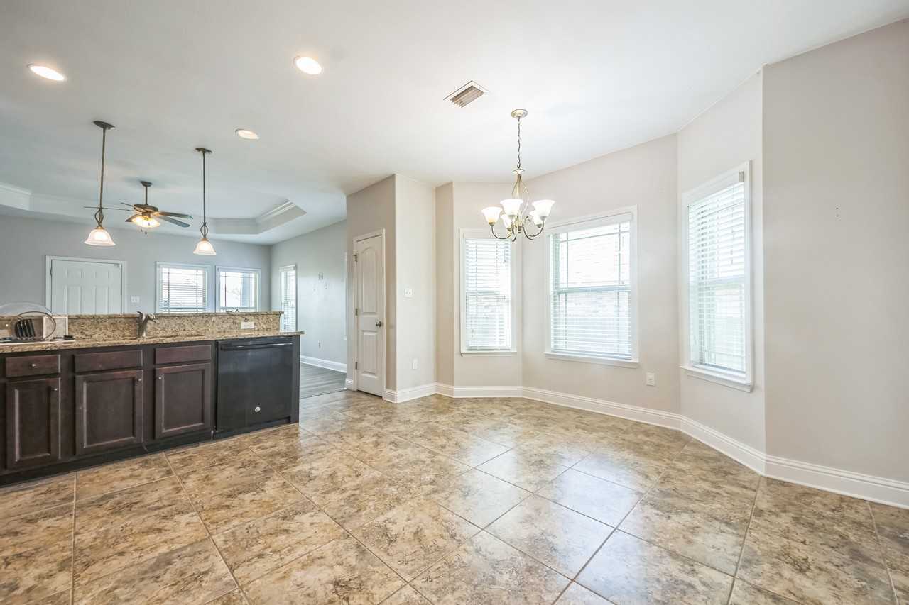 14137 Waterford Cir #NA - Photo 4 of 18