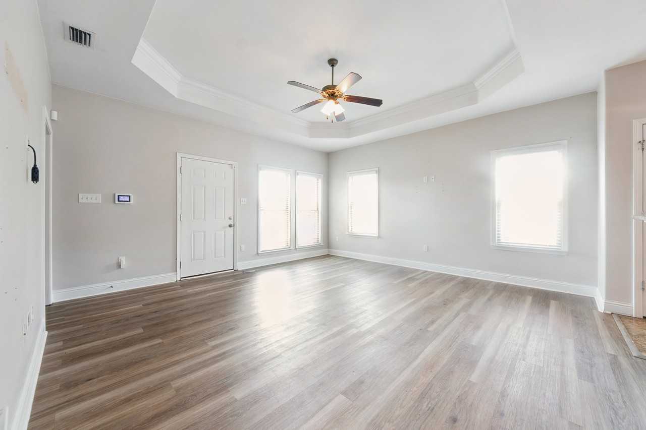 14137 Waterford Cir #NA - Photo 6 of 18