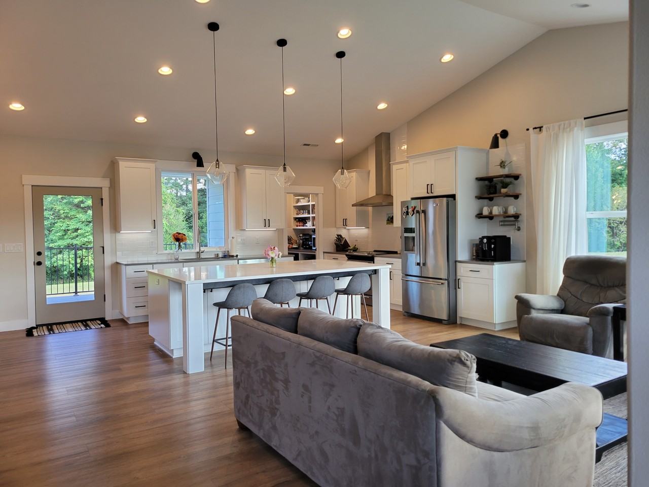 218 Hansen Rd #NA - Photo 2 of 18