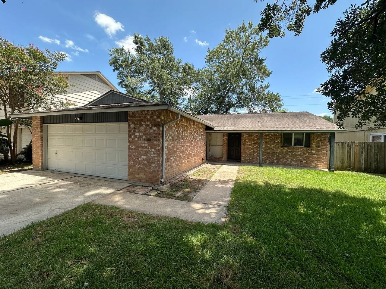 15007 Cypress Falls Dr - Photo 2 of 25