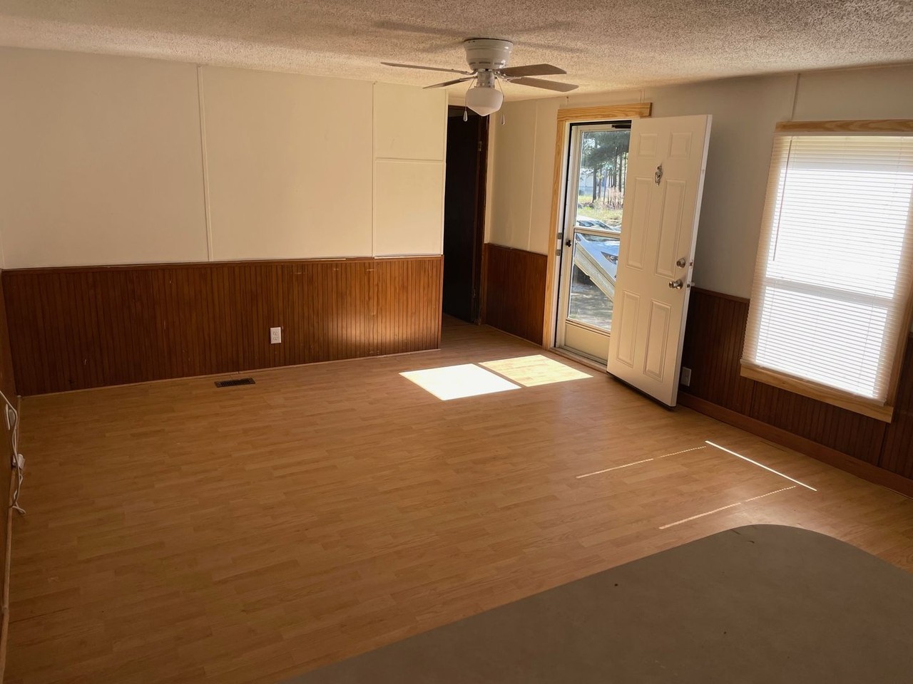 118 N Sandy Ridge Dr - Photo 3 of 18