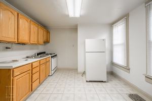 featured image of 100 W 6th Ave