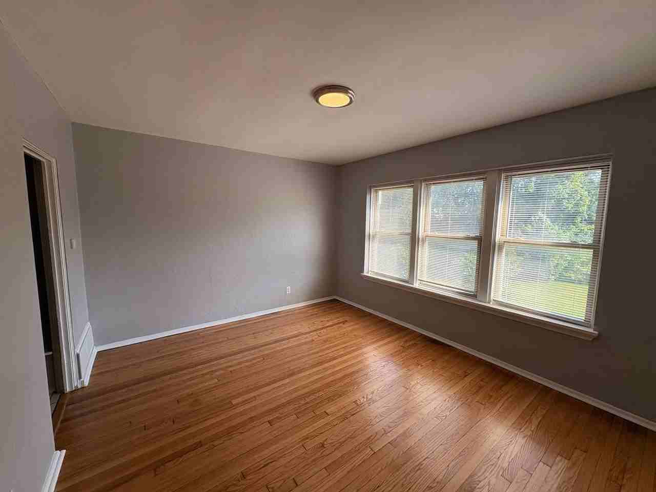3440 Delor - Photo 7 of 7