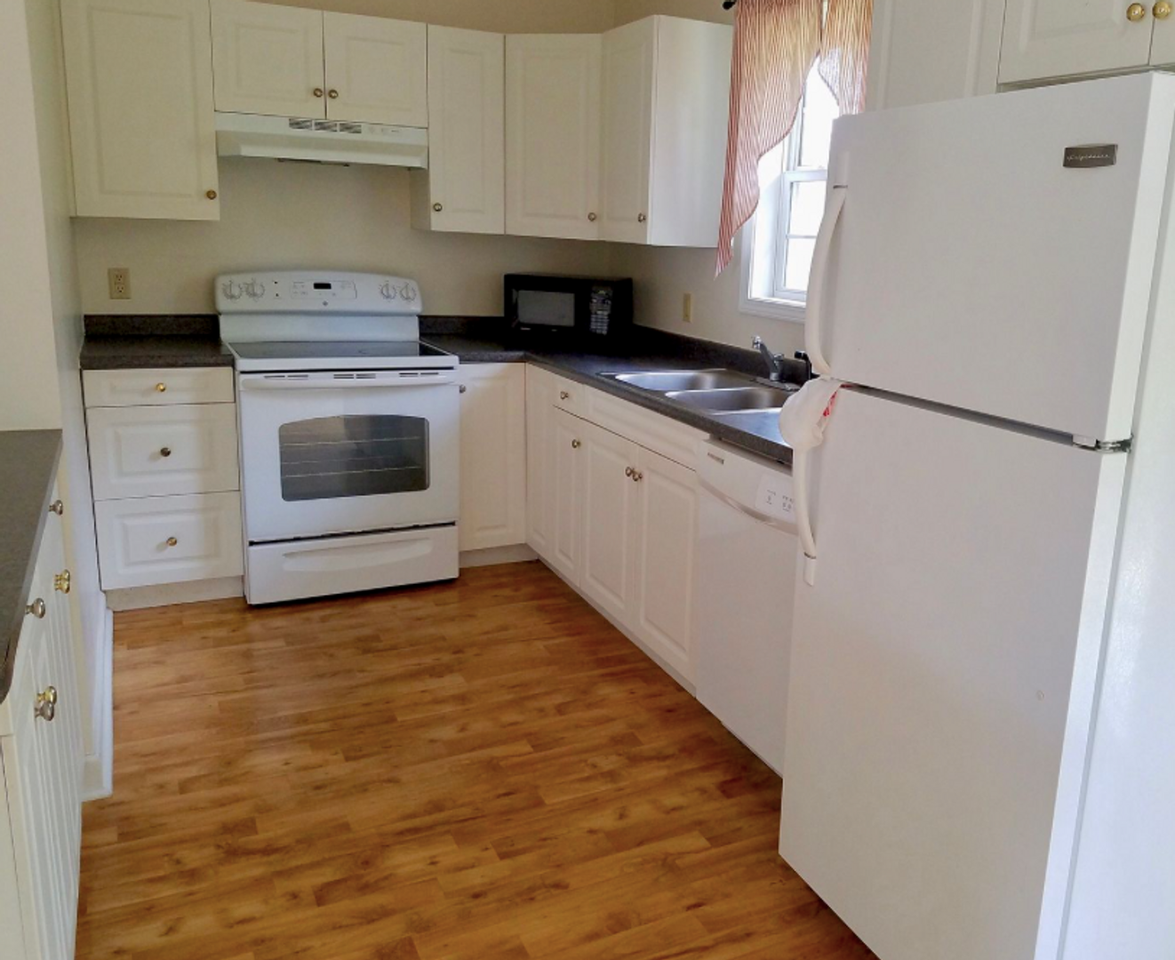 4321 Old Clyde Rd - Photo 3 of 7