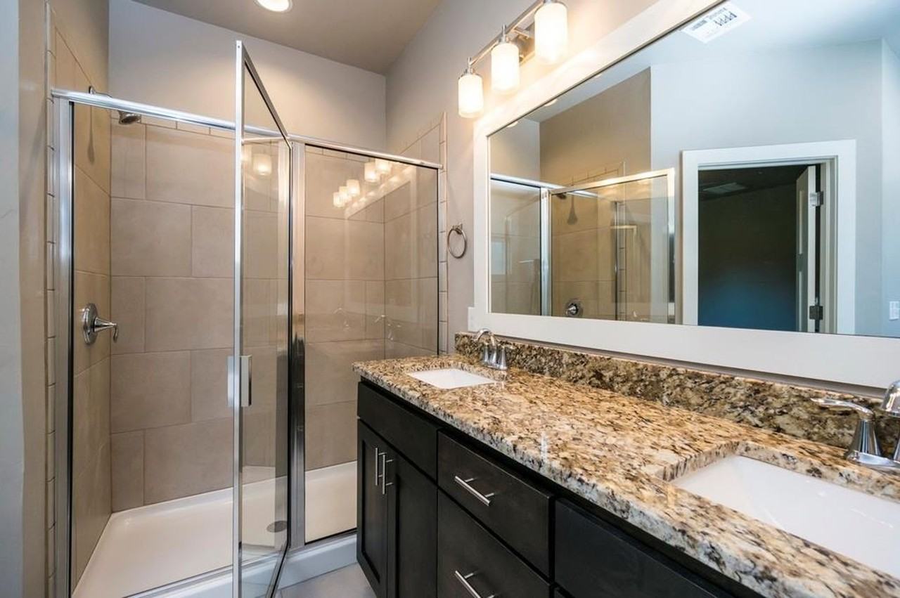 8317 Nw 139th Ter - Photo 6 of 7