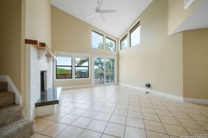 featured image of 1043 Barbara Dr #3
