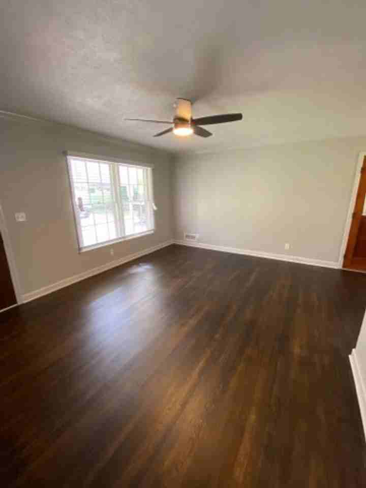 4097 4097 Suzanne Lane - Photo 3 of 20