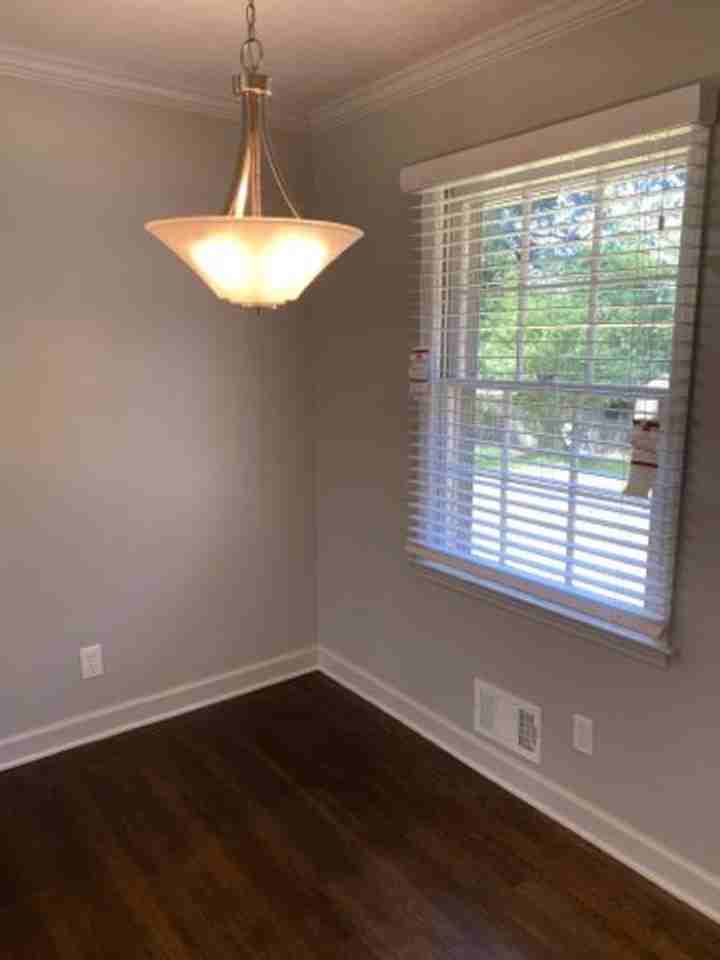 4097 4097 Suzanne Lane - Photo 4 of 20