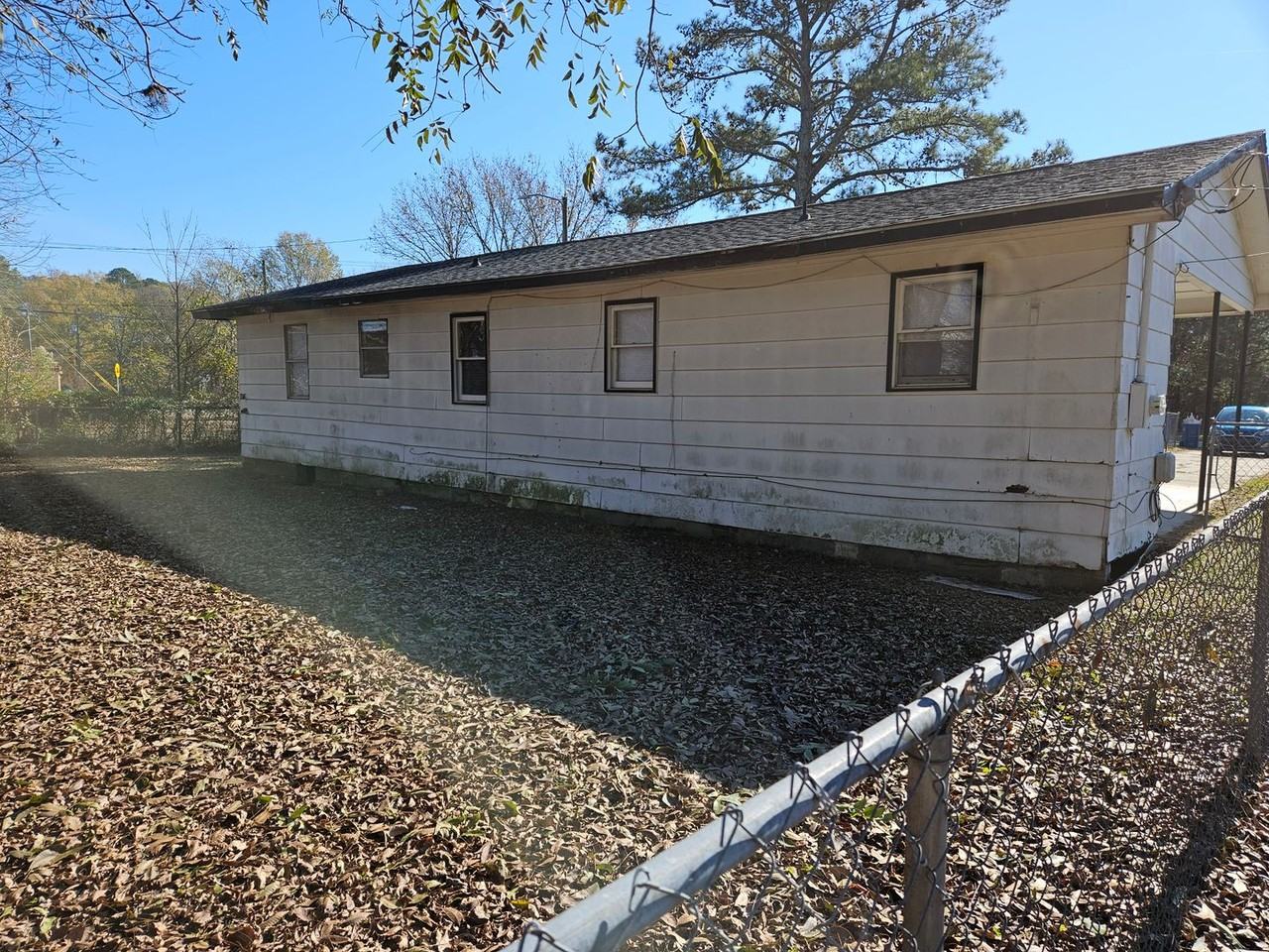 1737 Harper St - Photo 2 of 11