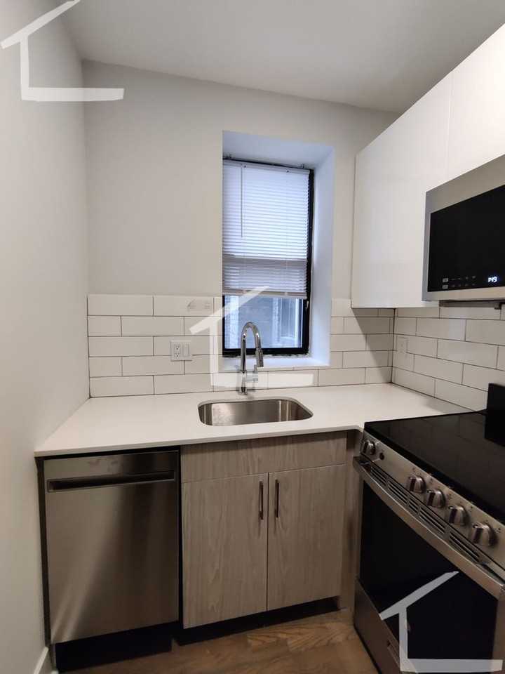 26 Peterborough St - Photo 6 of 8