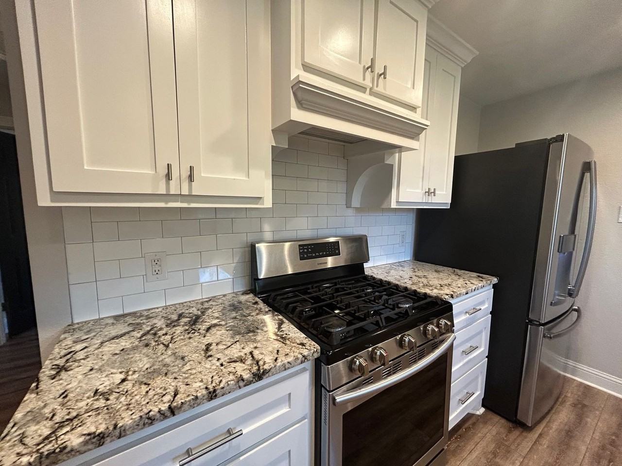 216 N Harrison St - Photo 3 of 15