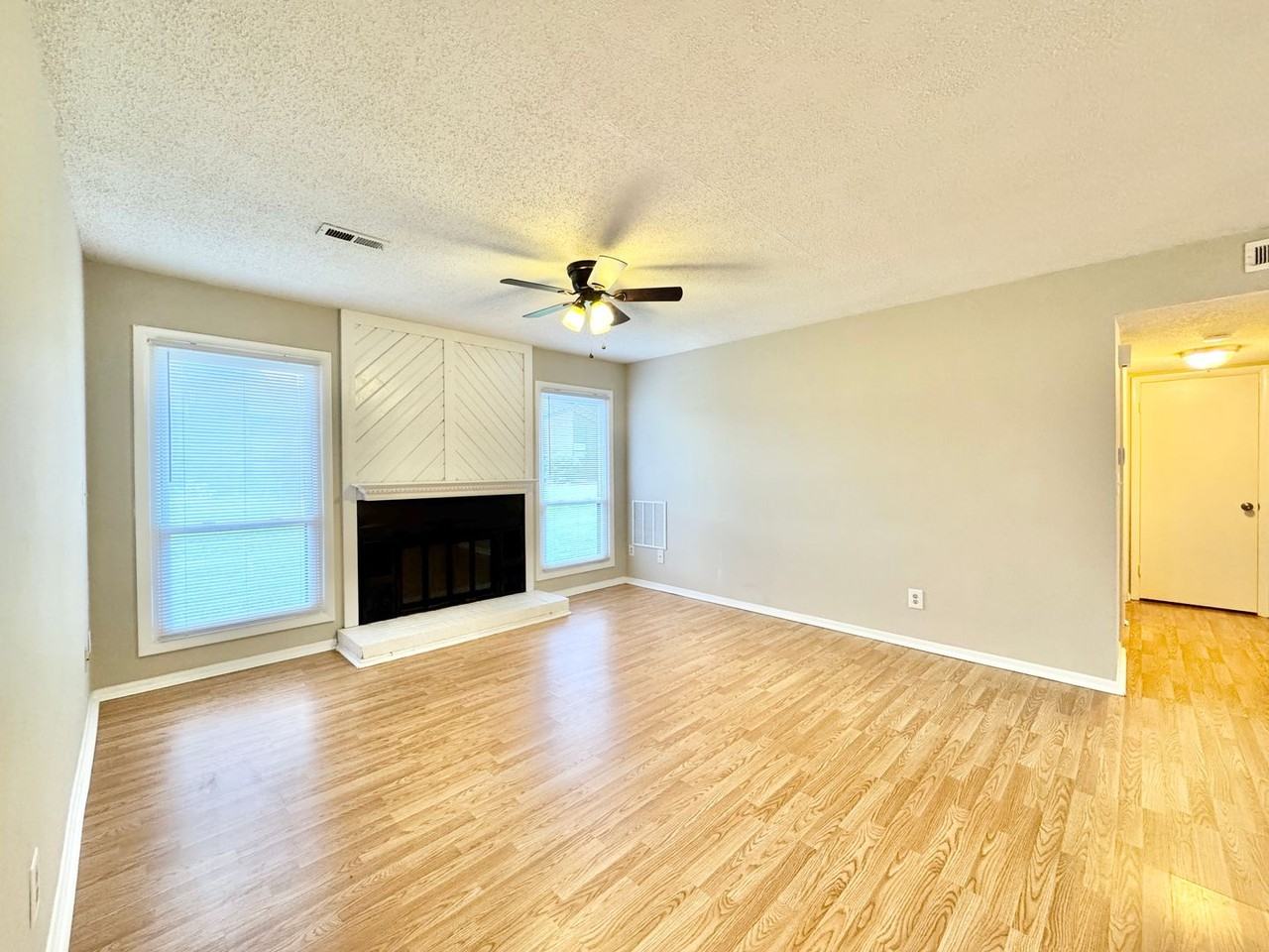 3407 Darden Rd - Photo 2 of 13