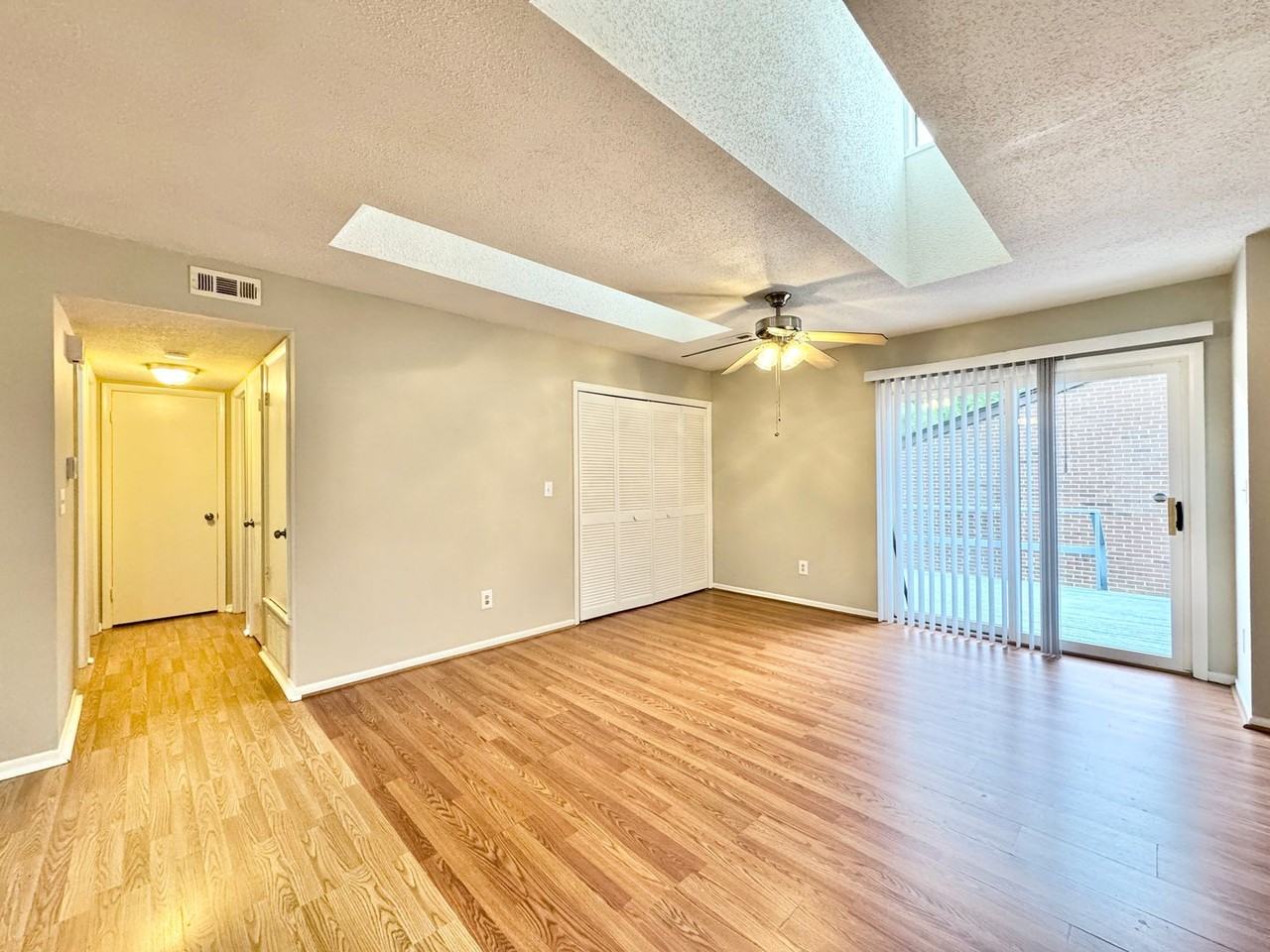 3407 Darden Rd - Photo 3 of 13