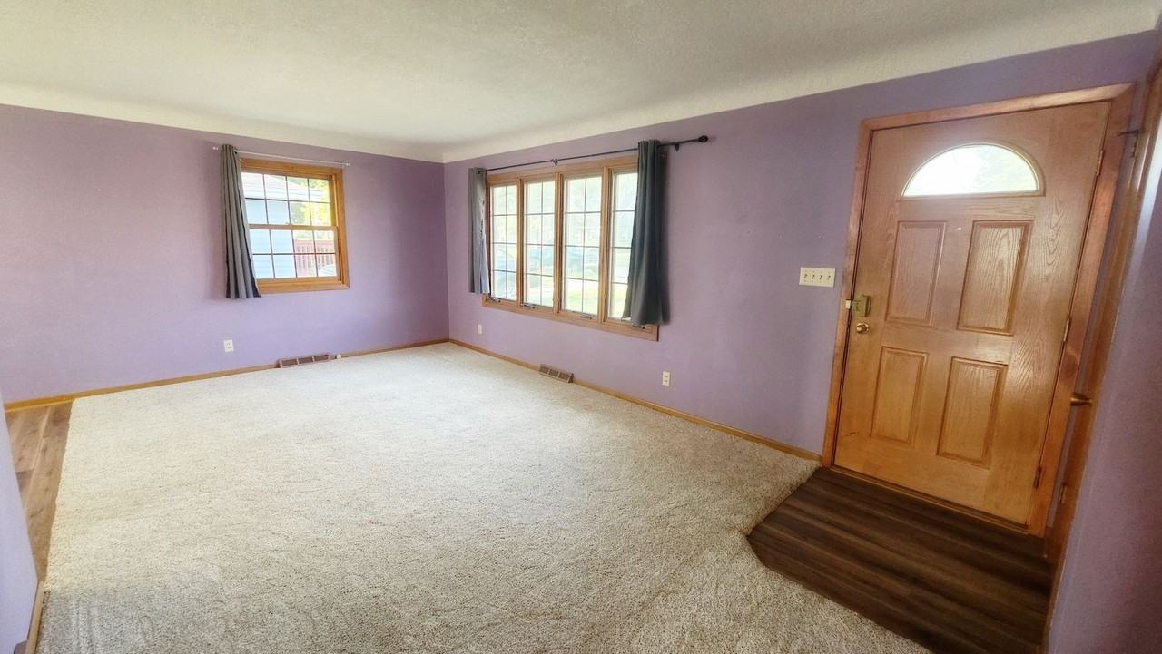 214 Sw Arlan Dr - Photo 3 of 16