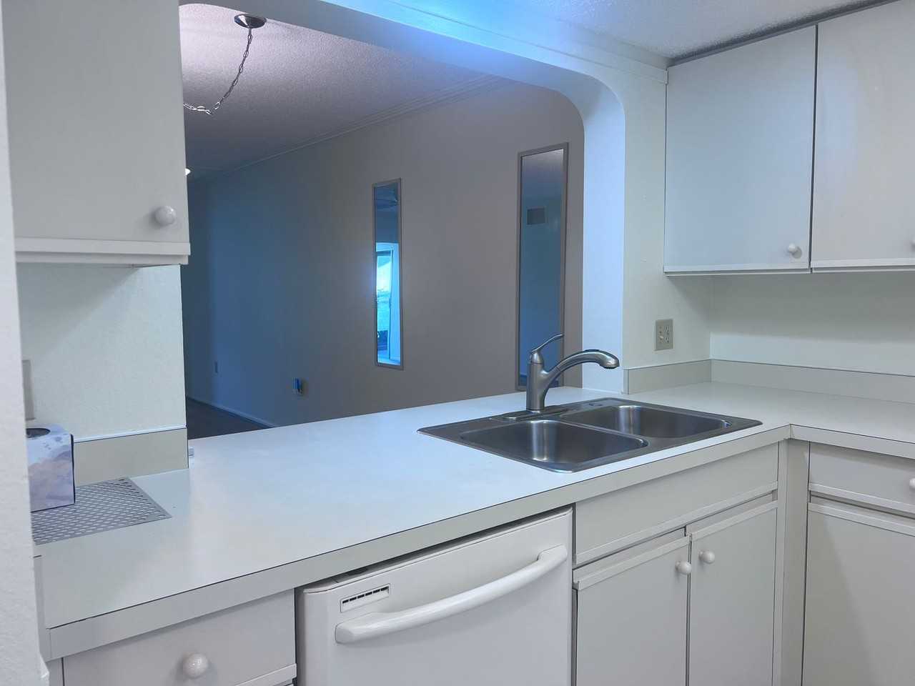 1504 Pine Lake Dr #4 - Photo 7 of 31