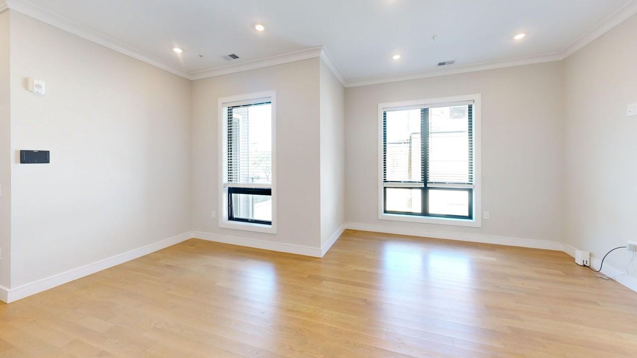 16 Highgate St - Photo 4 of 15