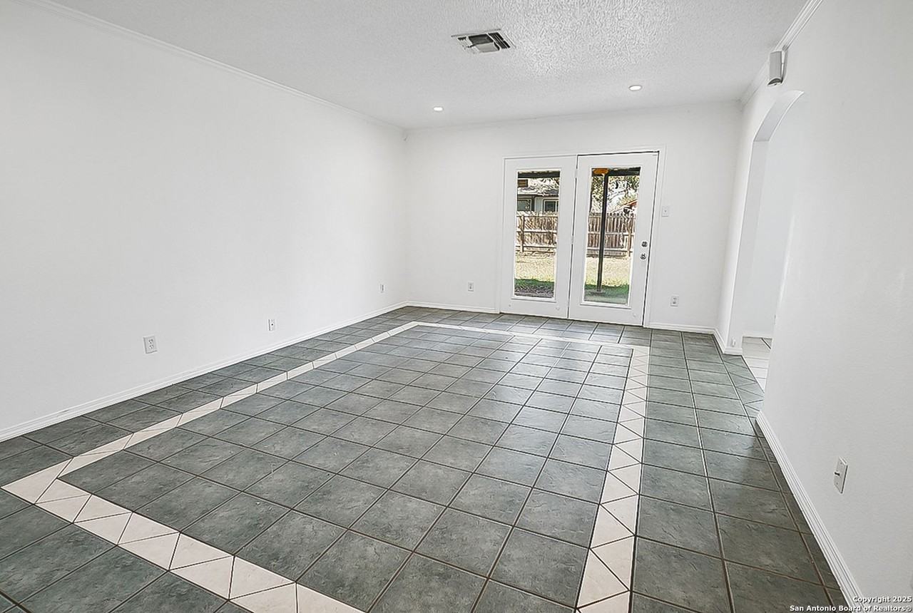 3815 Pipers Crest St - Photo 6 of 15