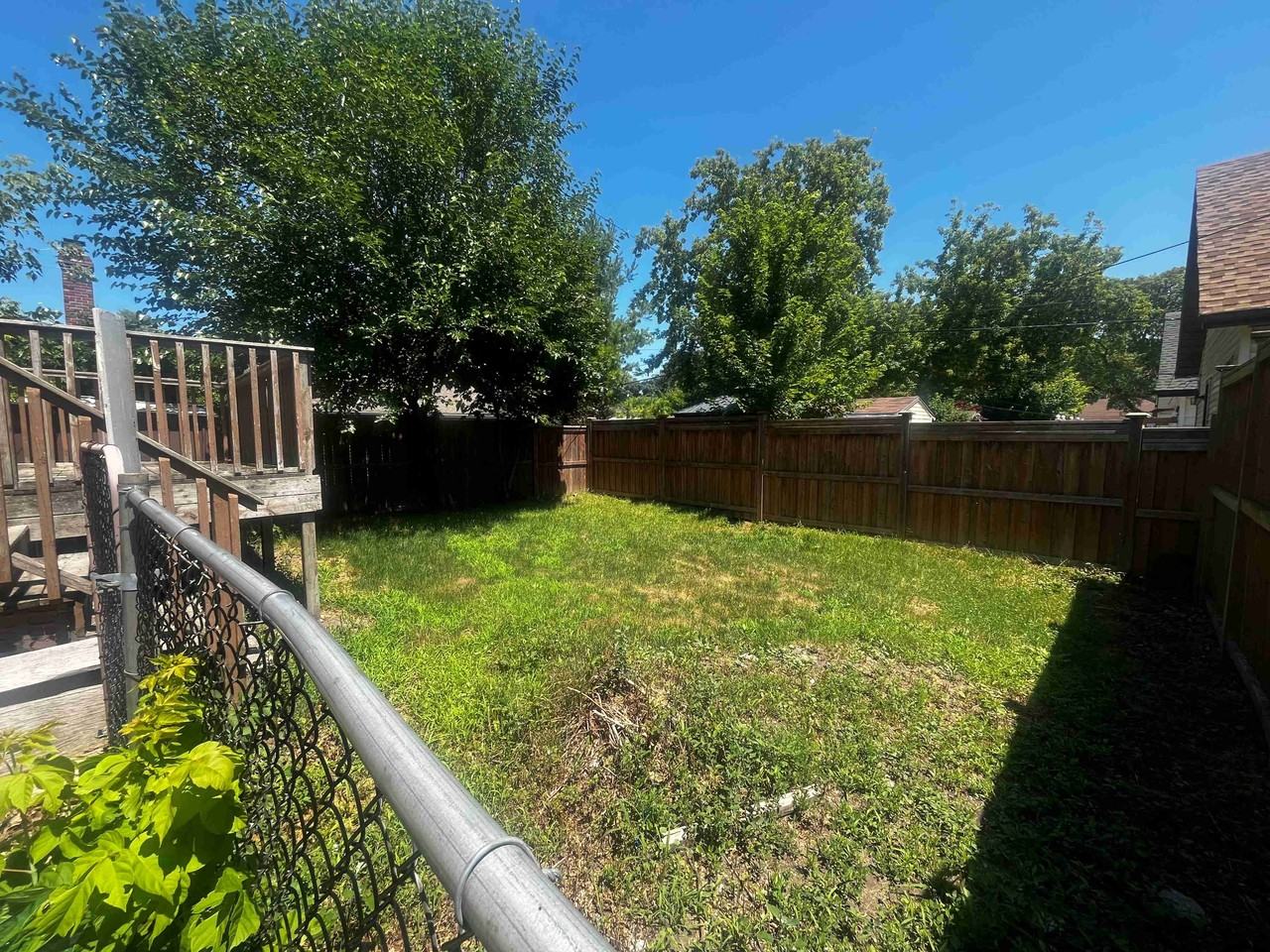 350 Russell St N #1 - Photo 3 of 21