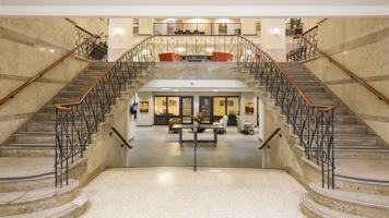 featured image of 31 W Adams St