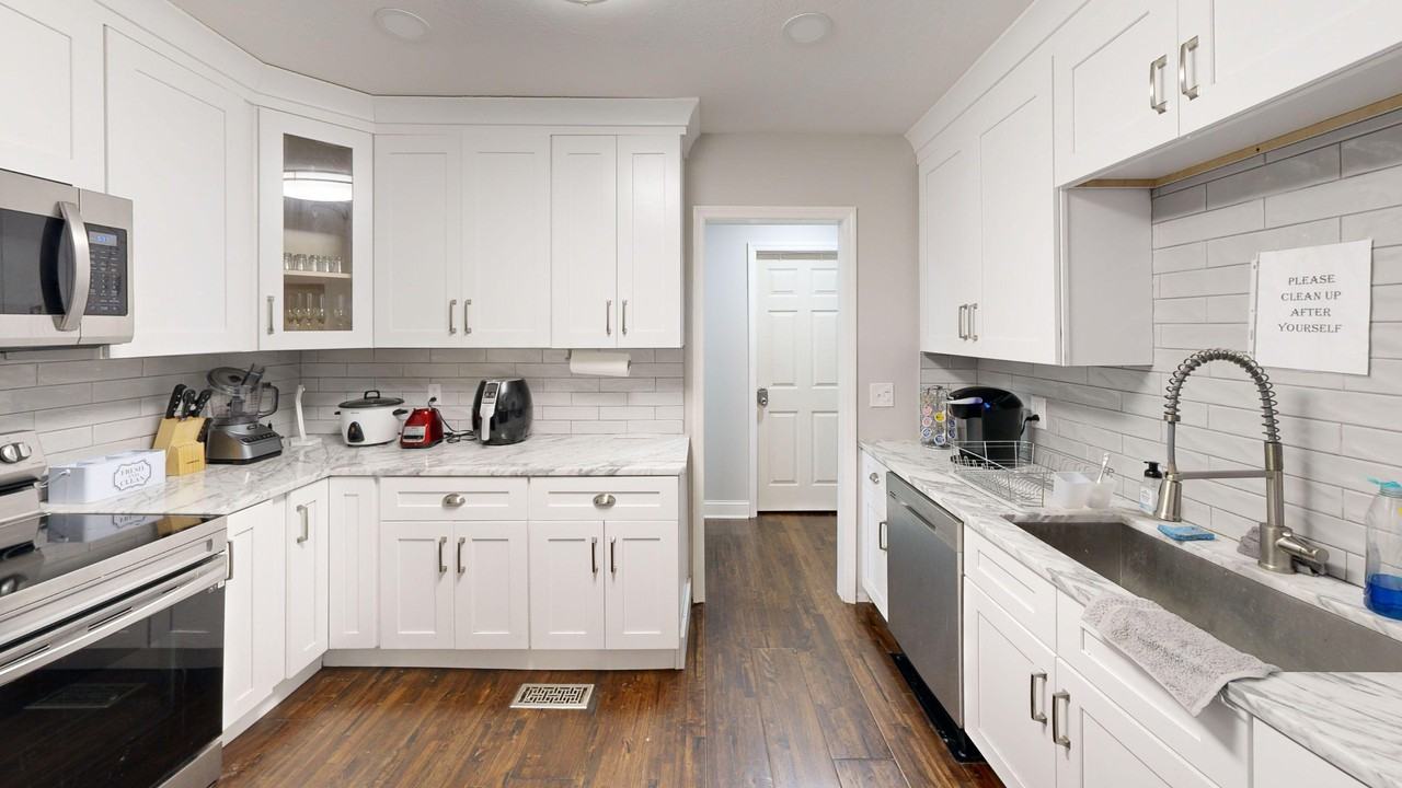 Oak Valley Dr - Photo 4 of 6