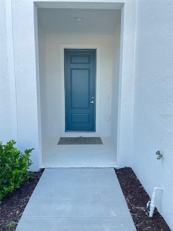 8684 Canyon Creek Trail - Photo 2 of 16