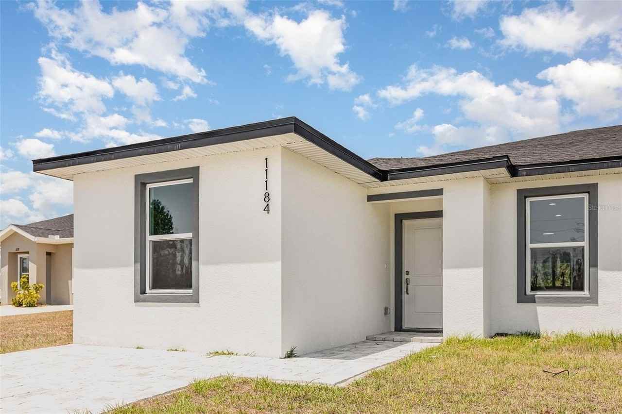 11184 Kimberly Avenue - Photo 4 of 21