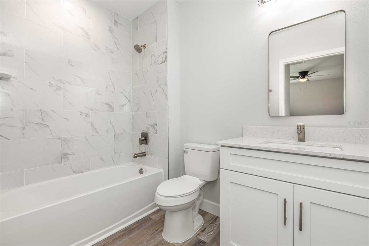 11184 Kimberly Avenue - Photo 5 of 21