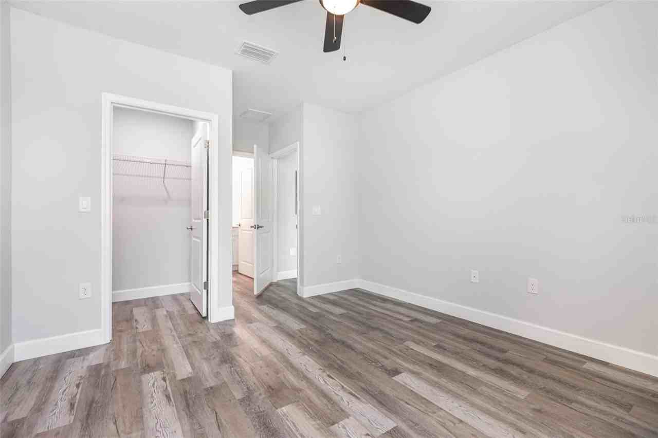 11184 Kimberly Avenue - Photo 6 of 21