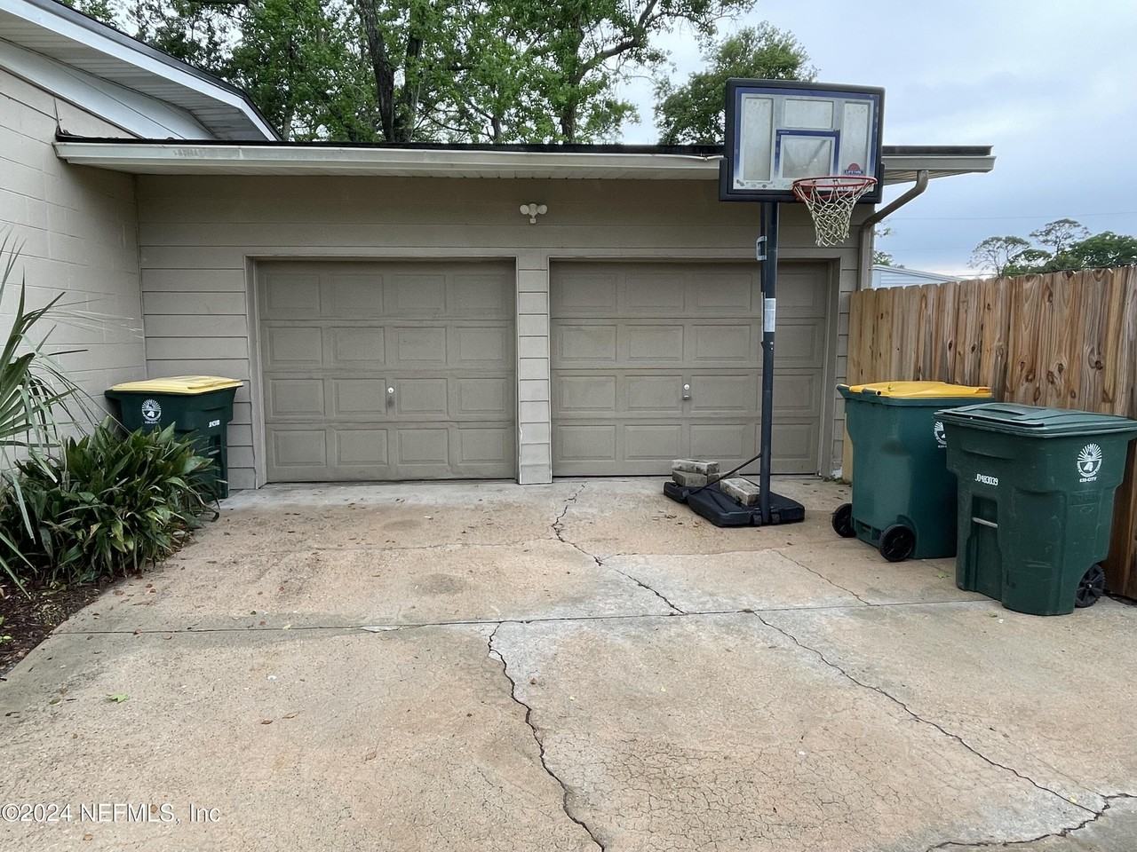 3872 Marianna Rd - Photo 5 of 37