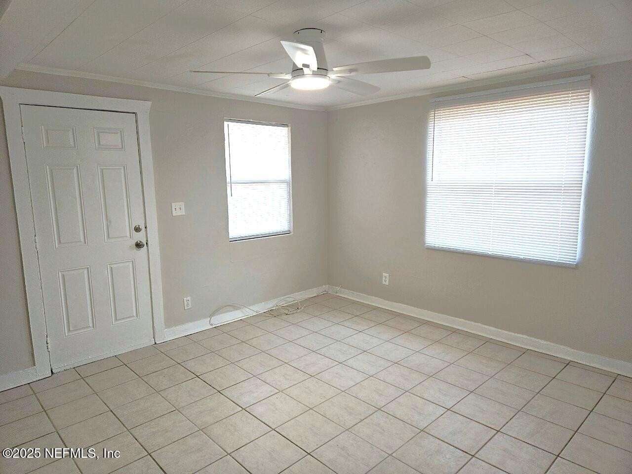 5614 Atlee Ave - Photo 3 of 8