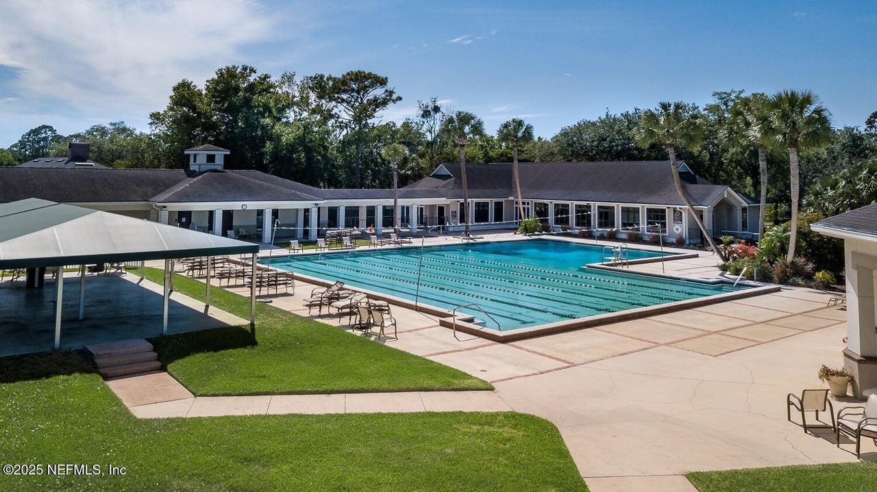 7987 Hollyridge Rd - Photo 3 of 50