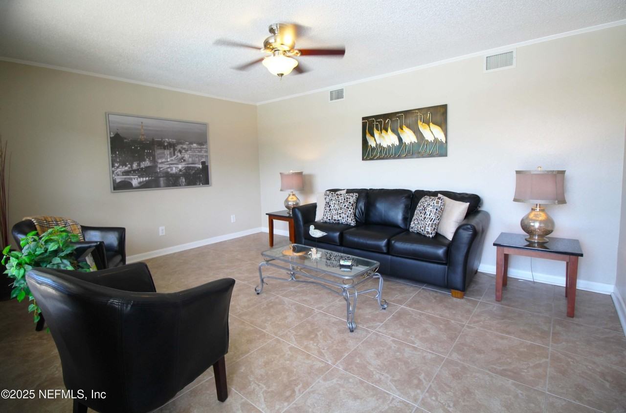 1920 Dean Rd #A - Photo 4 of 22