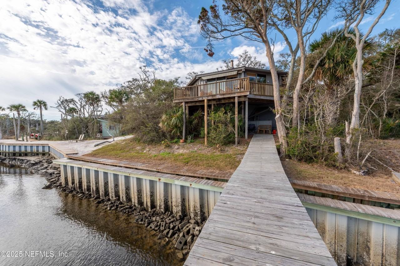 11255 Fort George Road - Photo 2 of 38