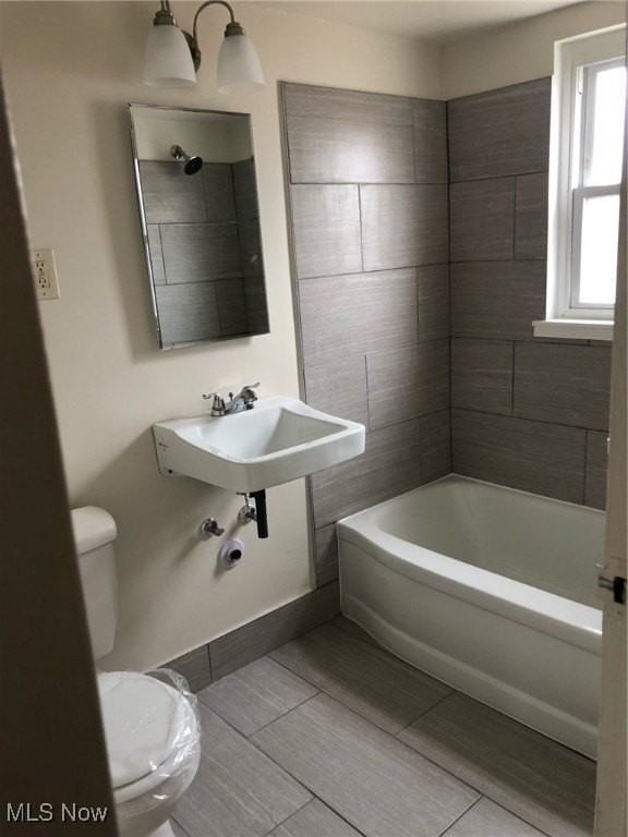 2789 Noble Rd Apt 1 #1 - Photo 4 of 10