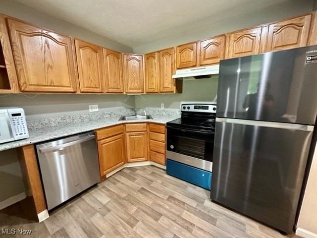 1330 Meadow Run - Photo 5 of 30